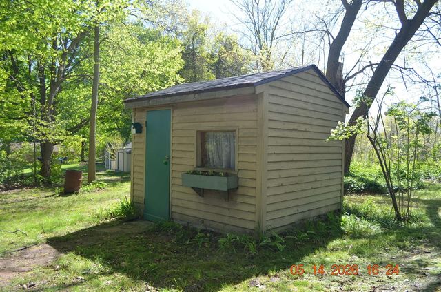 6446 Harrison Street, Coloma, MI 49038