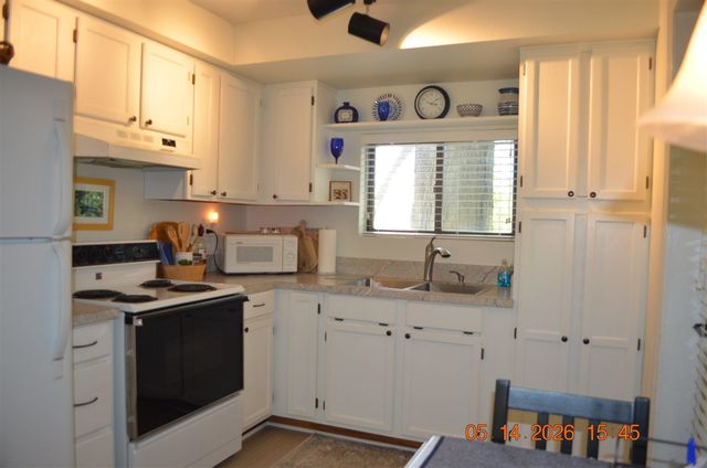 6446 Harrison Street, Coloma, MI 49038
