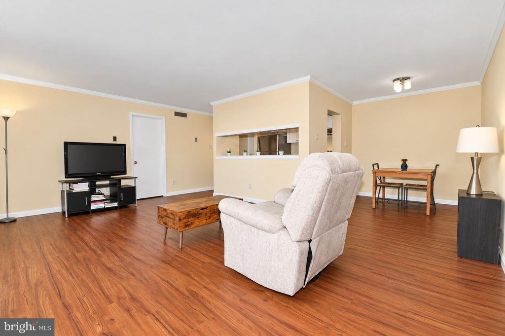 1570 THE FAIRWAY #101 EAST, JENKINTOWN, PA 19046 — photo 4