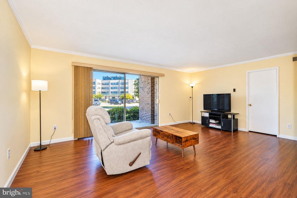 1570 THE FAIRWAY #101 EAST, JENKINTOWN, PA 19046 — photo 5