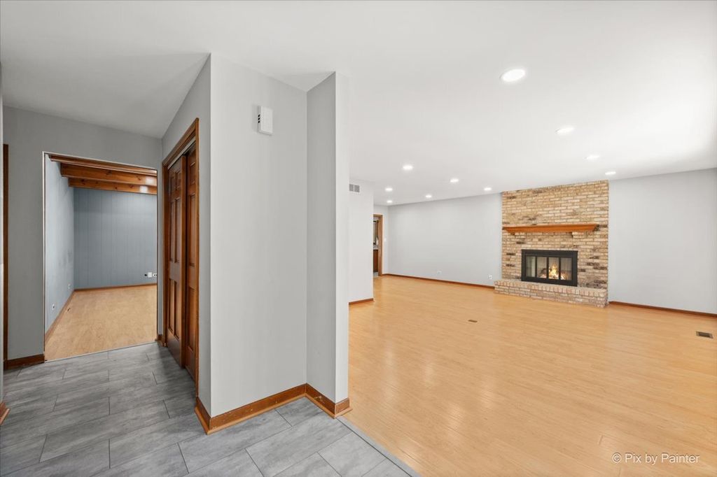 1305 Sequoia Road, Naperville, IL 60540 — photo 4
