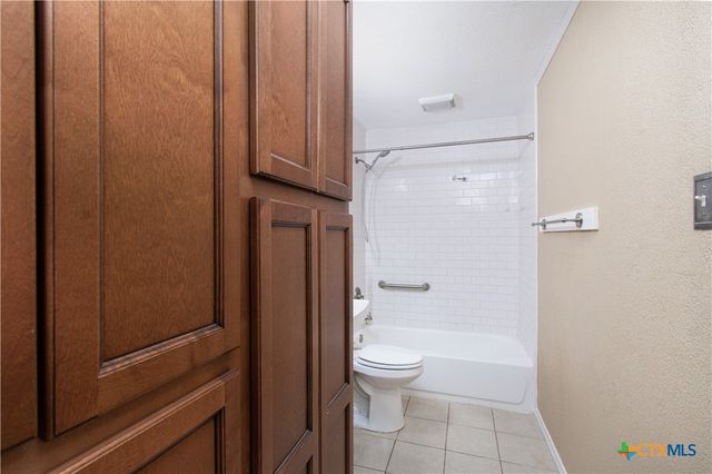 1401 N Penelope Street, Belton, TX 76513