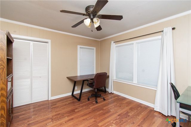 1401 N Penelope Street, Belton, TX 76513