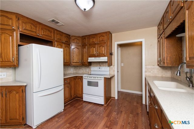 1401 N Penelope Street, Belton, TX 76513