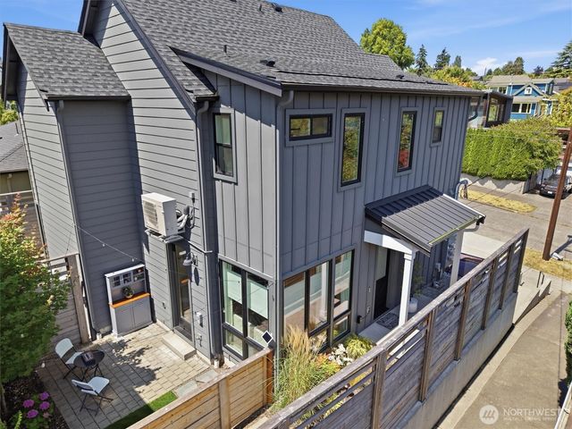 2853 B NW 63rd Street, Seattle, WA 98107