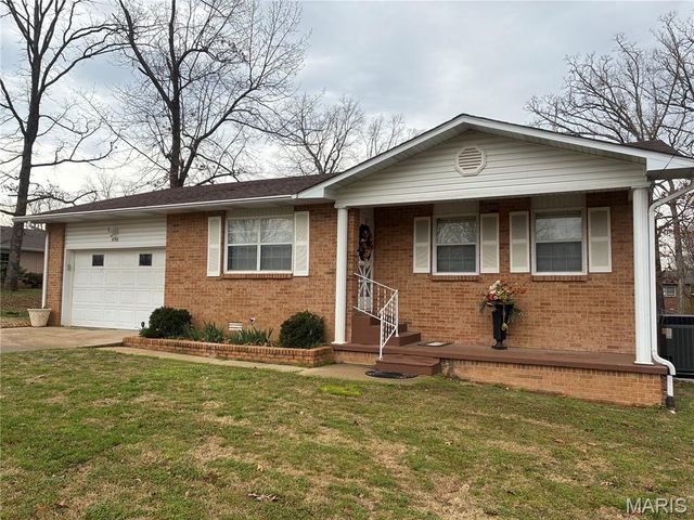 1723 Sunset Drive, Poplar Bluff, MO 63901