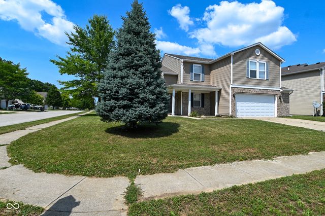 8468 Ash Grove Drive, Indianapolis, IN 46113