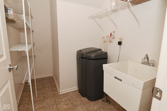 8468 Ash Grove Drive, Indianapolis, IN 46113
