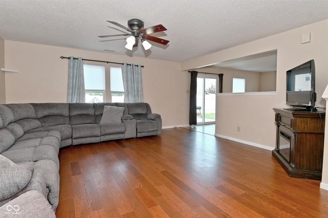 8468 Ash Grove Drive, Indianapolis, IN 46113