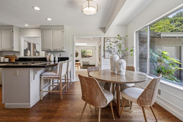 918 La Mesa Drive, Portola Valley, CA 94028