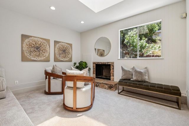 918 La Mesa Drive, Portola Valley, CA 94028