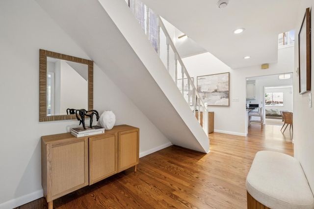 918 La Mesa Drive, Portola Valley, CA 94028