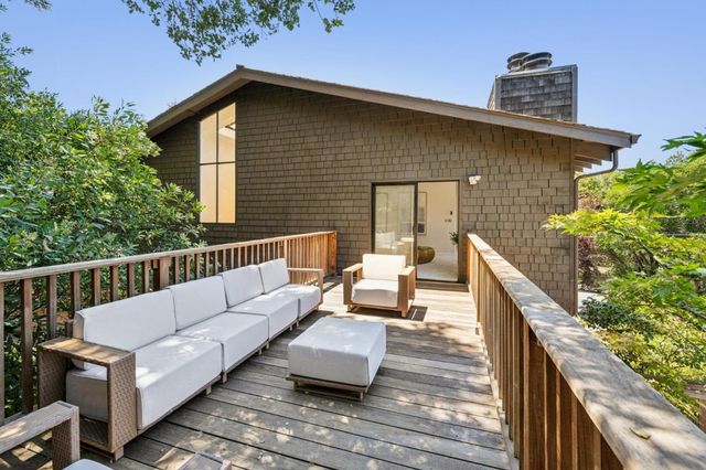 918 La Mesa Drive, Portola Valley, CA 94028