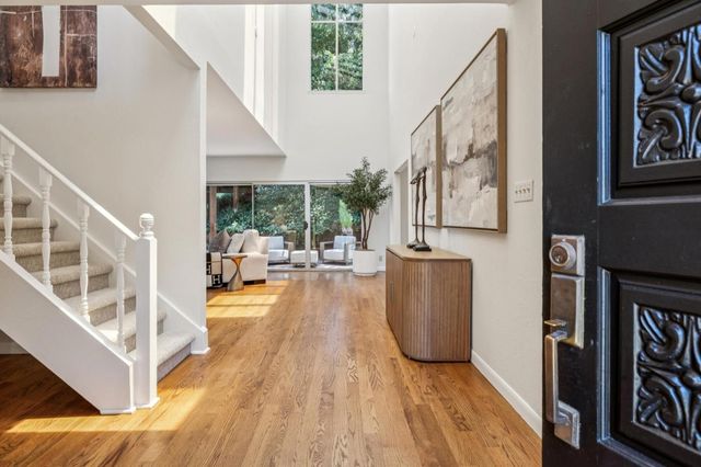918 La Mesa Drive, Portola Valley, CA 94028