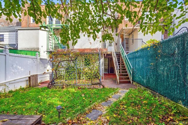 2534 E 26th Street, Brooklyn, NY 11235