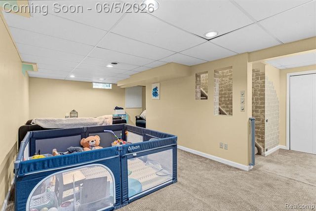 7955 Caberfae Trail, Clawson, MI 48348