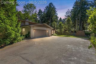 7955 Caberfae Trail, Clawson, MI 48348