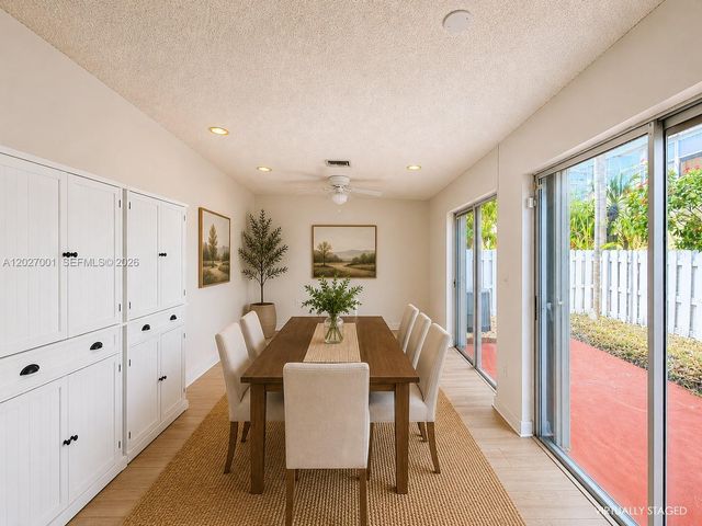 841 NW 98th Ave, Plantation, FL 33324