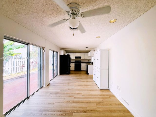 841 NW 98th Ave, Plantation, FL 33324