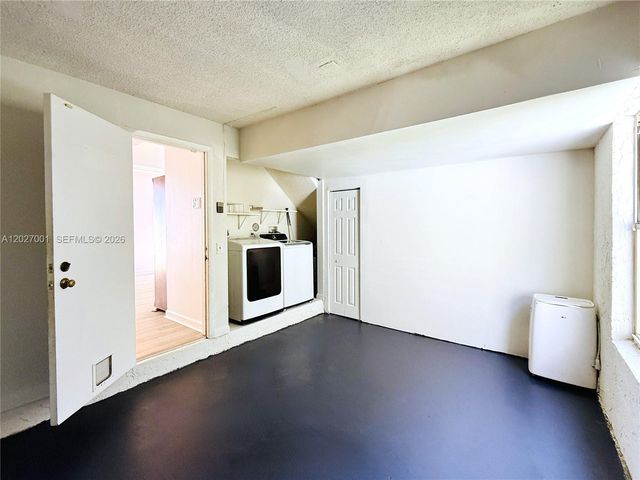 841 NW 98th Ave, Plantation, FL 33324