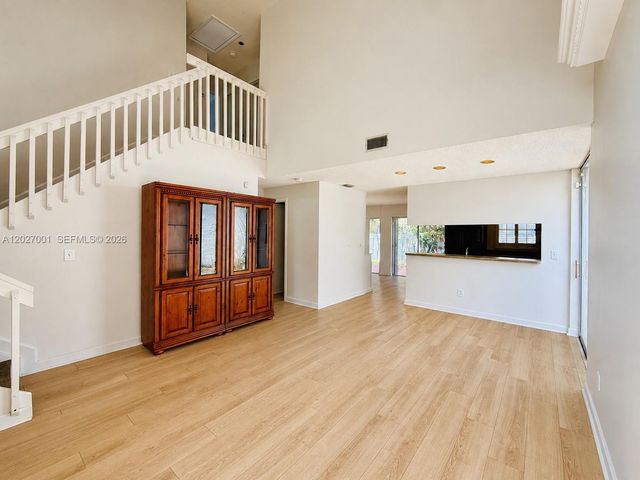 841 NW 98th Ave, Plantation, FL 33324