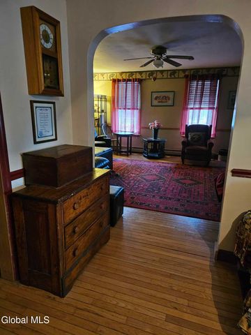 3 9th Street, Waterford, NY 12188