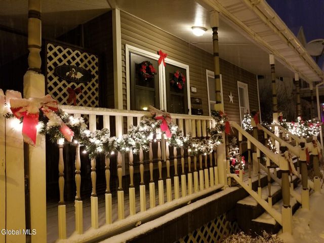 3 9th Street, Waterford, NY 12188