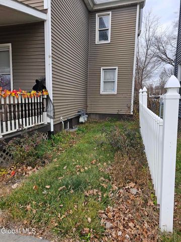 3 9th Street, Waterford, NY 12188