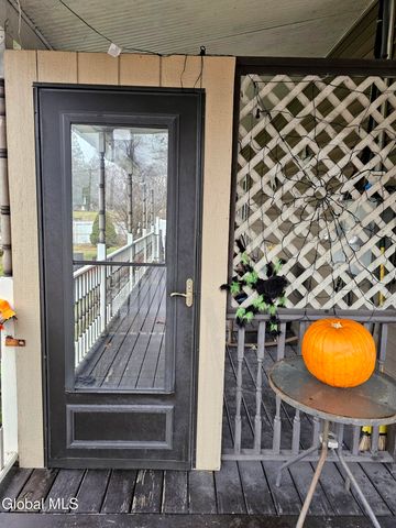 3 9th Street, Waterford, NY 12188