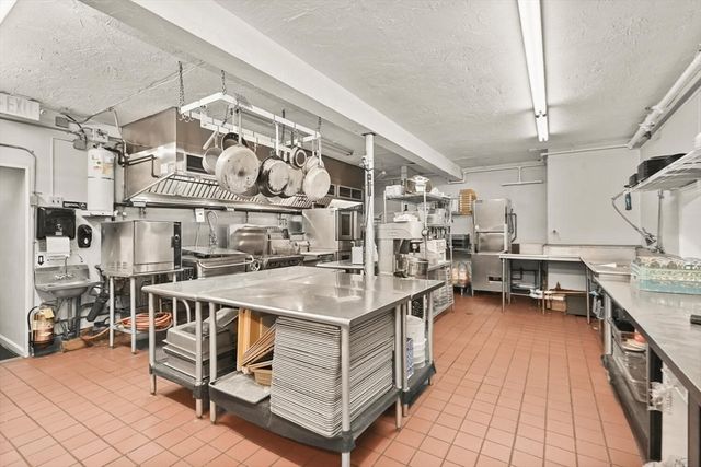 110 Valley Rd., Plymouth, MA 02360