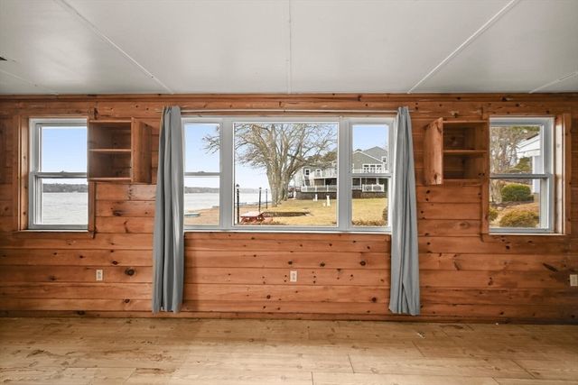 110 Valley Rd., Plymouth, MA 02360