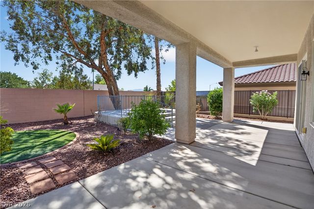 2389 Black River Falls Drive, Henderson, NV 89044