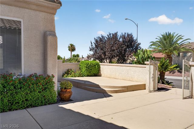 2389 Black River Falls Drive, Henderson, NV 89044