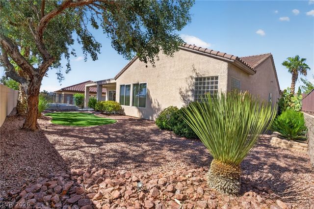2389 Black River Falls Drive, Henderson, NV 89044