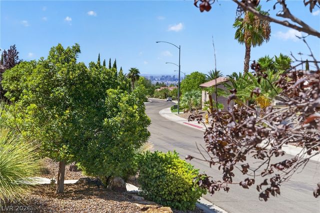 2389 Black River Falls Drive, Henderson, NV 89044