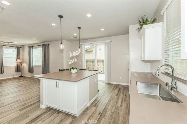 4085 N Sandrini, Fresno, CA 93723