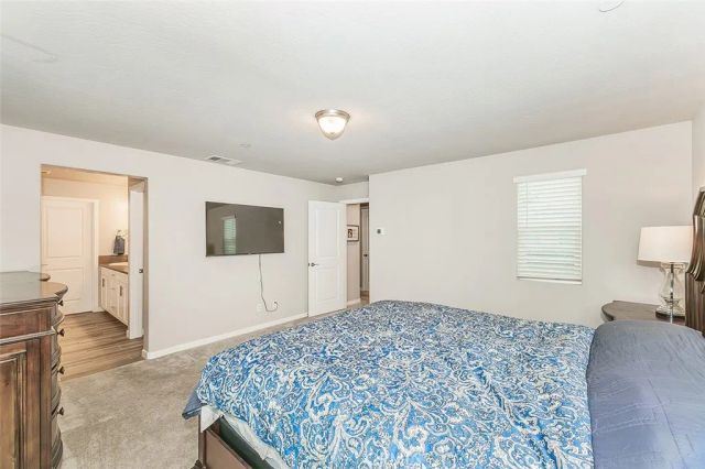 4085 N Sandrini, Fresno, CA 93723