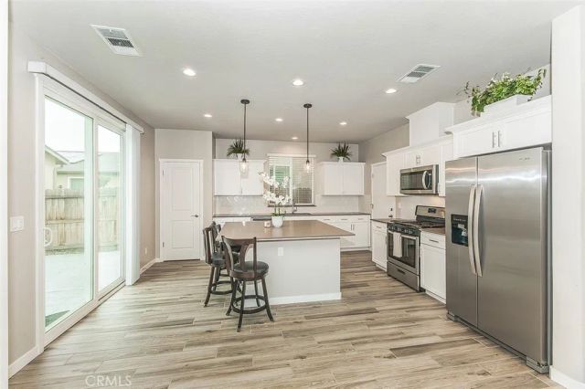 4085 N Sandrini, Fresno, CA 93723