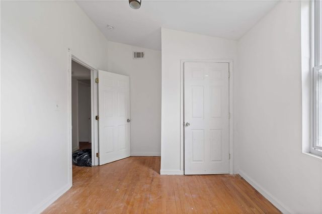 485 Pierson Run Rd, Plum Boro, PA 15239