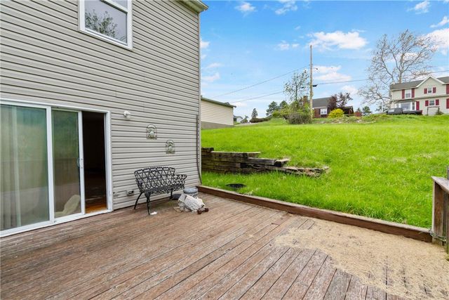 485 Pierson Run Rd, Plum Boro, PA 15239