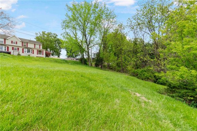 485 Pierson Run Rd, Plum Boro, PA 15239