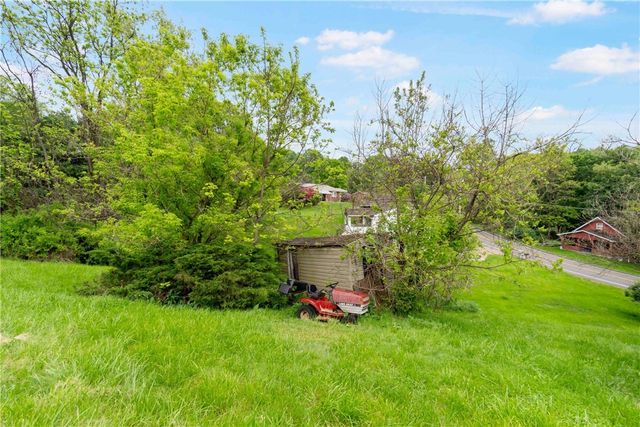 485 Pierson Run Rd, Plum Boro, PA 15239