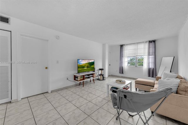 1250 NE 125th Street 311C, North Miami, FL 33161