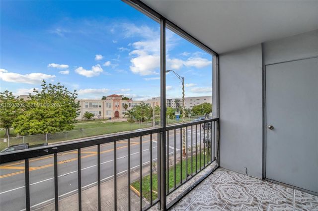 1250 NE 125th Street 311C, North Miami, FL 33161