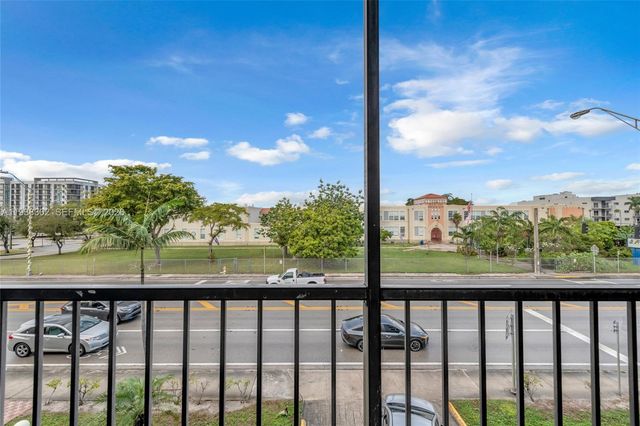 1250 NE 125th Street 311C, North Miami, FL 33161
