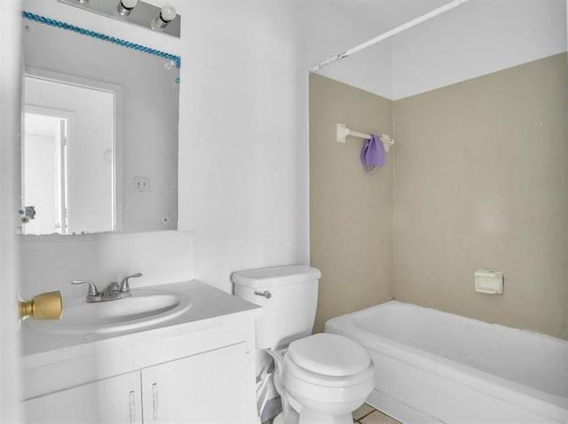 713 Bradley Street, Lake Charles, LA 70607