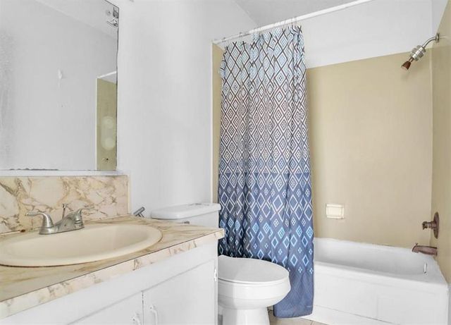 713 Bradley Street, Lake Charles, LA 70607