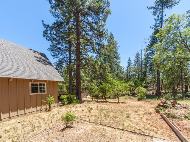 8370 Grizzly Flat Rd, Somerset, CA 95684