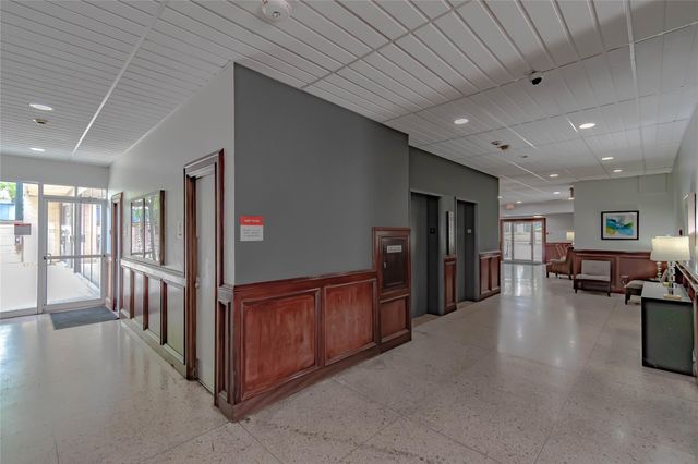 1800 Lavaca ST A705, Austin, TX 78701