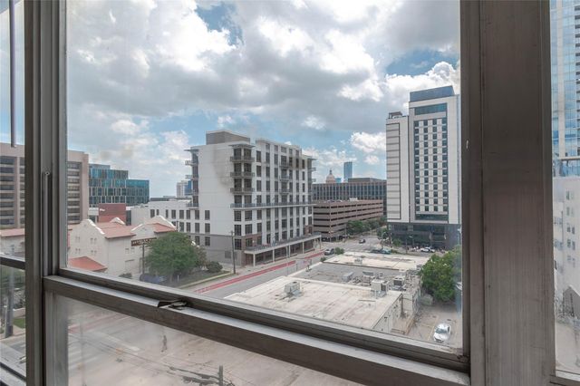 1800 Lavaca ST A705, Austin, TX 78701